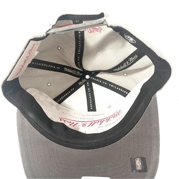 NWT TORONTO RAPTORS NBA COOL GREY SNAPBACK - Picture 4 of 9